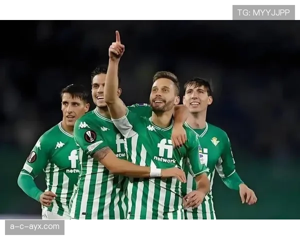 乌德勒支比赛节奏渐入佳境，球队表现稳步提升引关注