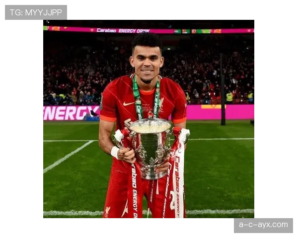 莱奥 vs 路易斯·迪亚斯:边锋冲击力差距在哪