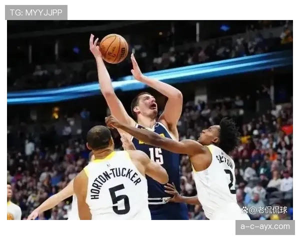 约基奇挡拆拉开空间提升进攻效率 匹配库里关键时刻表现差异明显